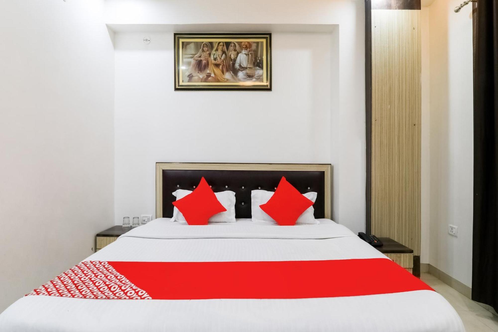 Hotel O The Maharaja Inn Lucknow Eksteriør billede